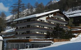Artist Apartments&Hotel Garni